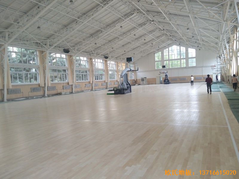 內蒙古呼和浩特賽罕區師范大學體育學院訓練館運動地板鋪裝案例
