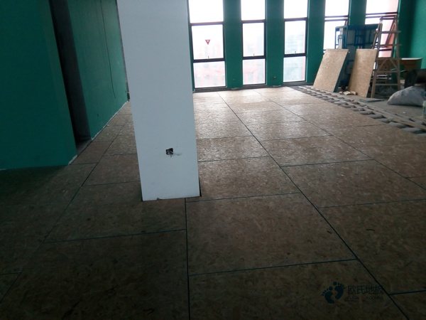 國產(chǎn)體育籃球木地板較低價(jià)格