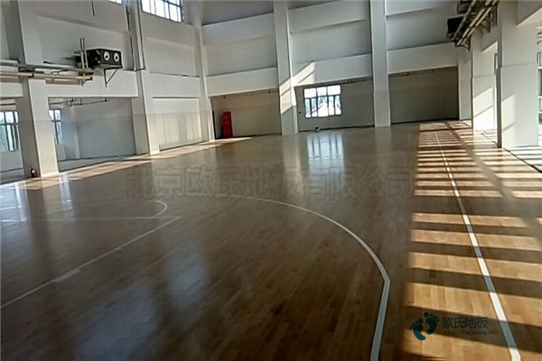 那有運動木地板耐磨