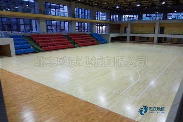 優惠的籃球體育地板生產線設備