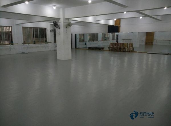 雙龍骨體育場館木地板保養知識1