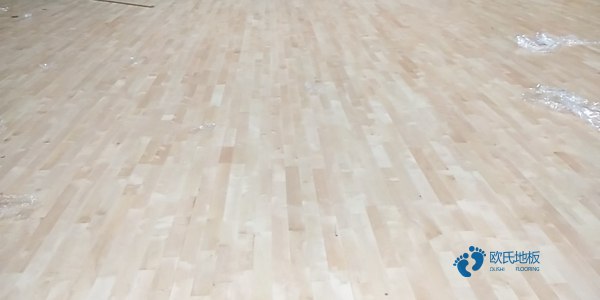 懸浮式籃球運動木地板區別