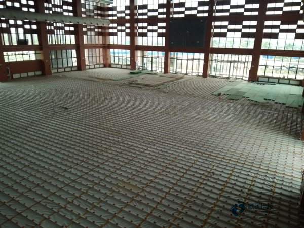 單龍骨籃球館地板保養(yǎng)知識(shí)1
